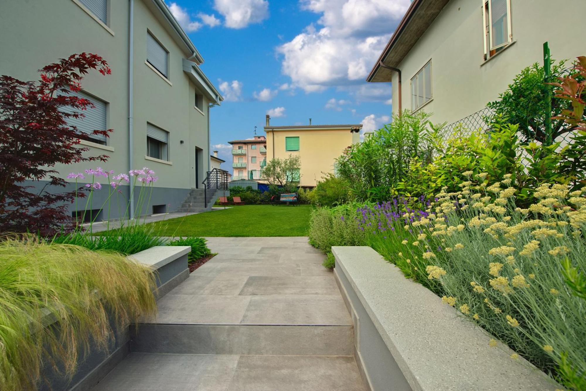 Via Goito 25 Rooms & Apartment Peschiera del Garda Exterior foto