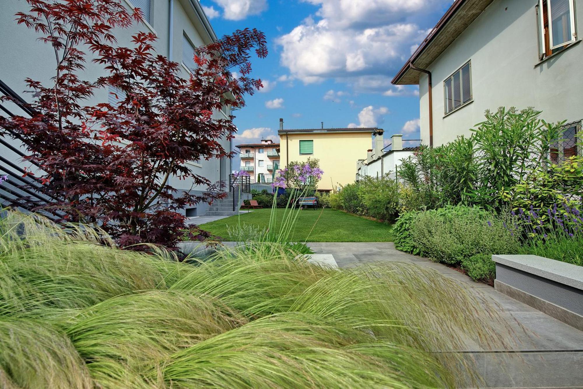 Via Goito 25 Rooms & Apartment Peschiera del Garda Exterior foto