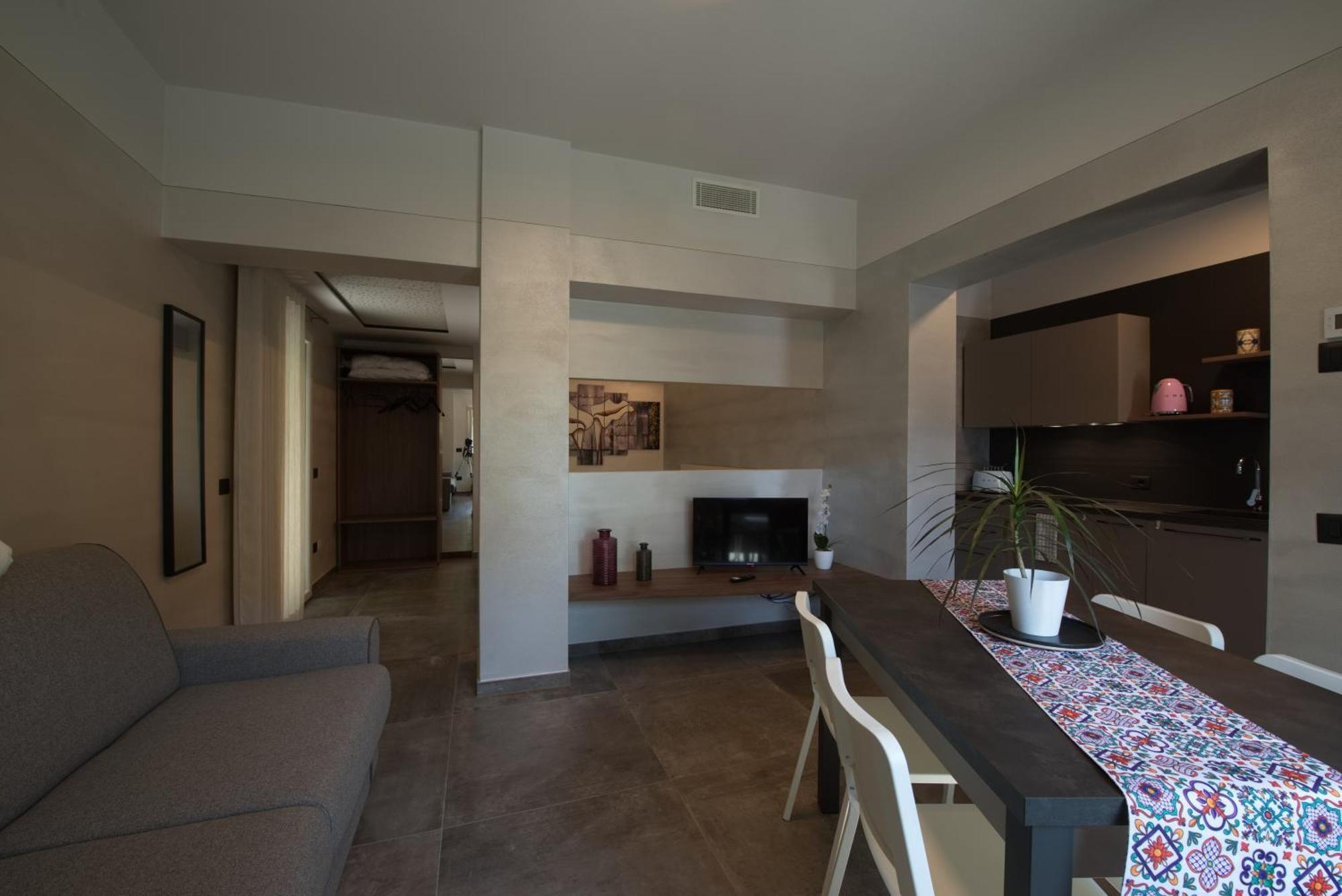 Via Goito 25 Rooms & Apartment Peschiera del Garda Exterior foto