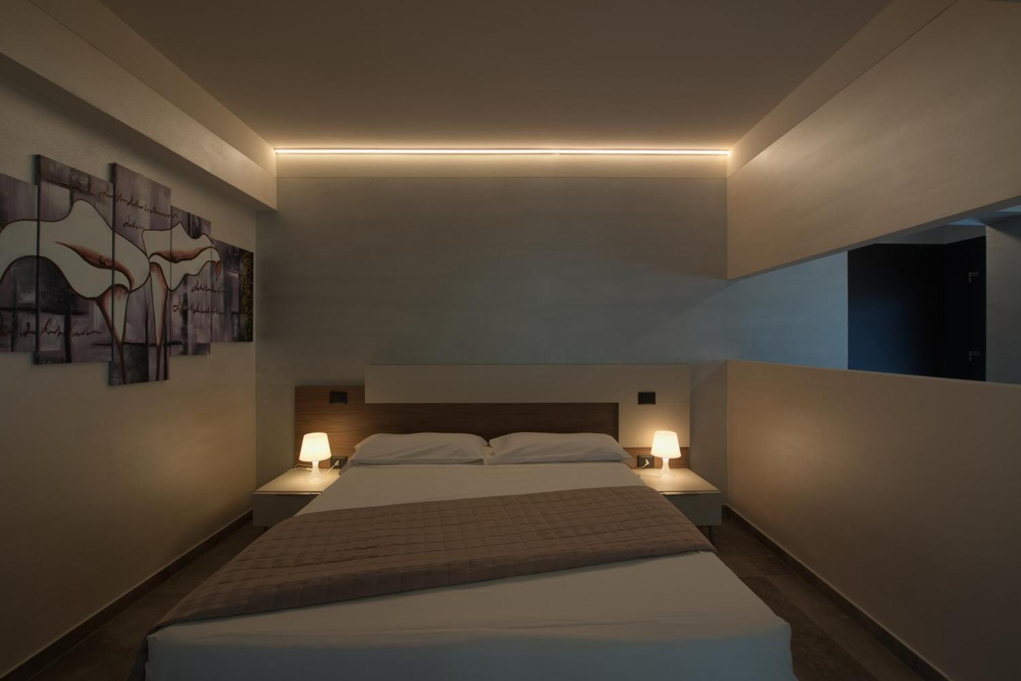 Via Goito 25 Rooms & Apartment Peschiera del Garda Exterior foto