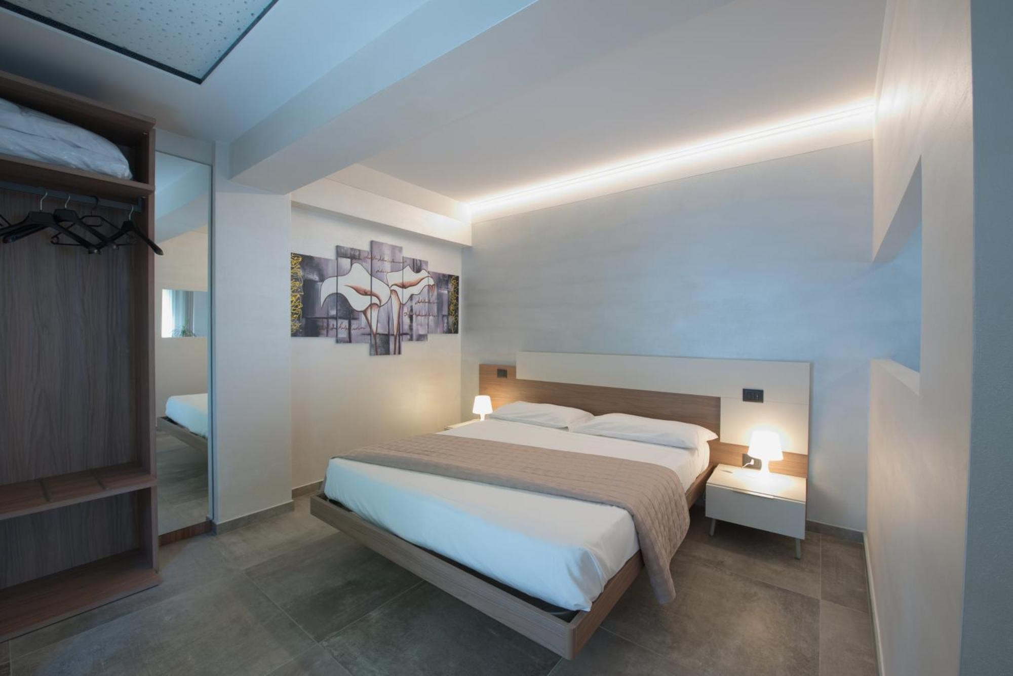 Via Goito 25 Rooms & Apartment Peschiera del Garda Exterior foto