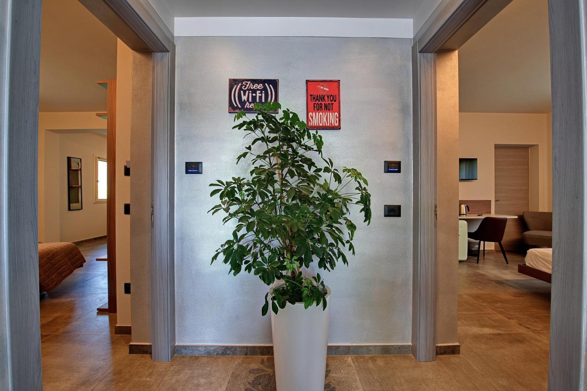 Via Goito 25 Rooms & Apartment Peschiera del Garda Exterior foto