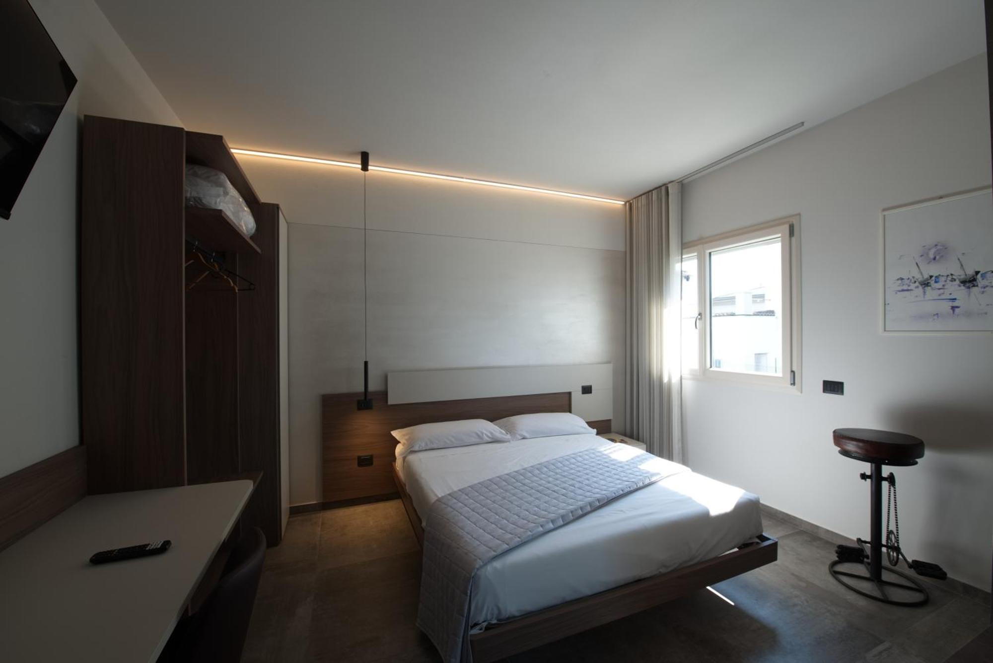 Via Goito 25 Rooms & Apartment Peschiera del Garda Exterior foto