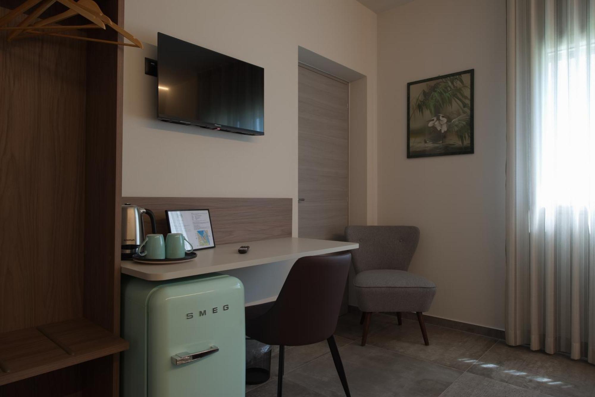 Via Goito 25 Rooms & Apartment Peschiera del Garda Exterior foto