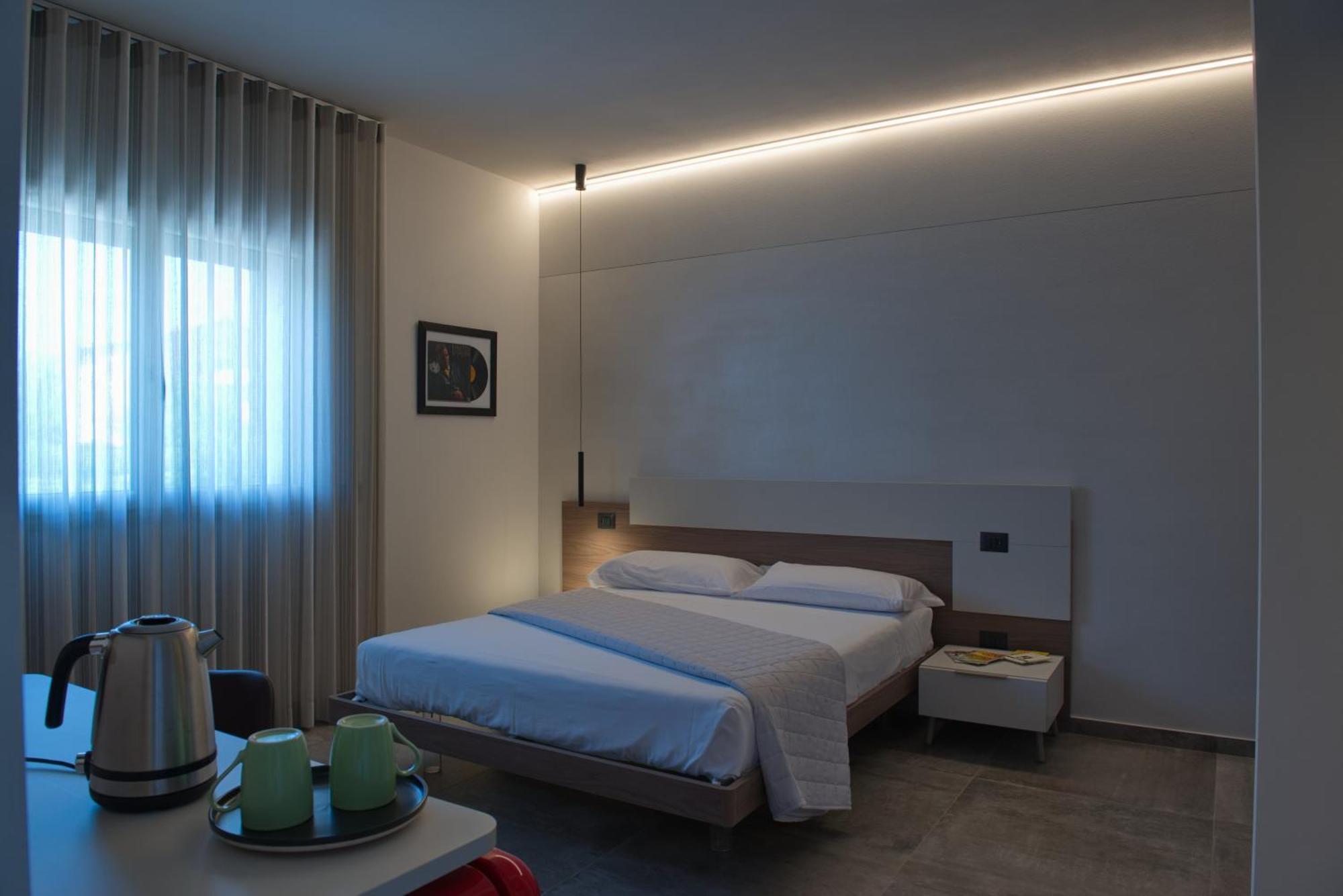 Via Goito 25 Rooms & Apartment Peschiera del Garda Exterior foto