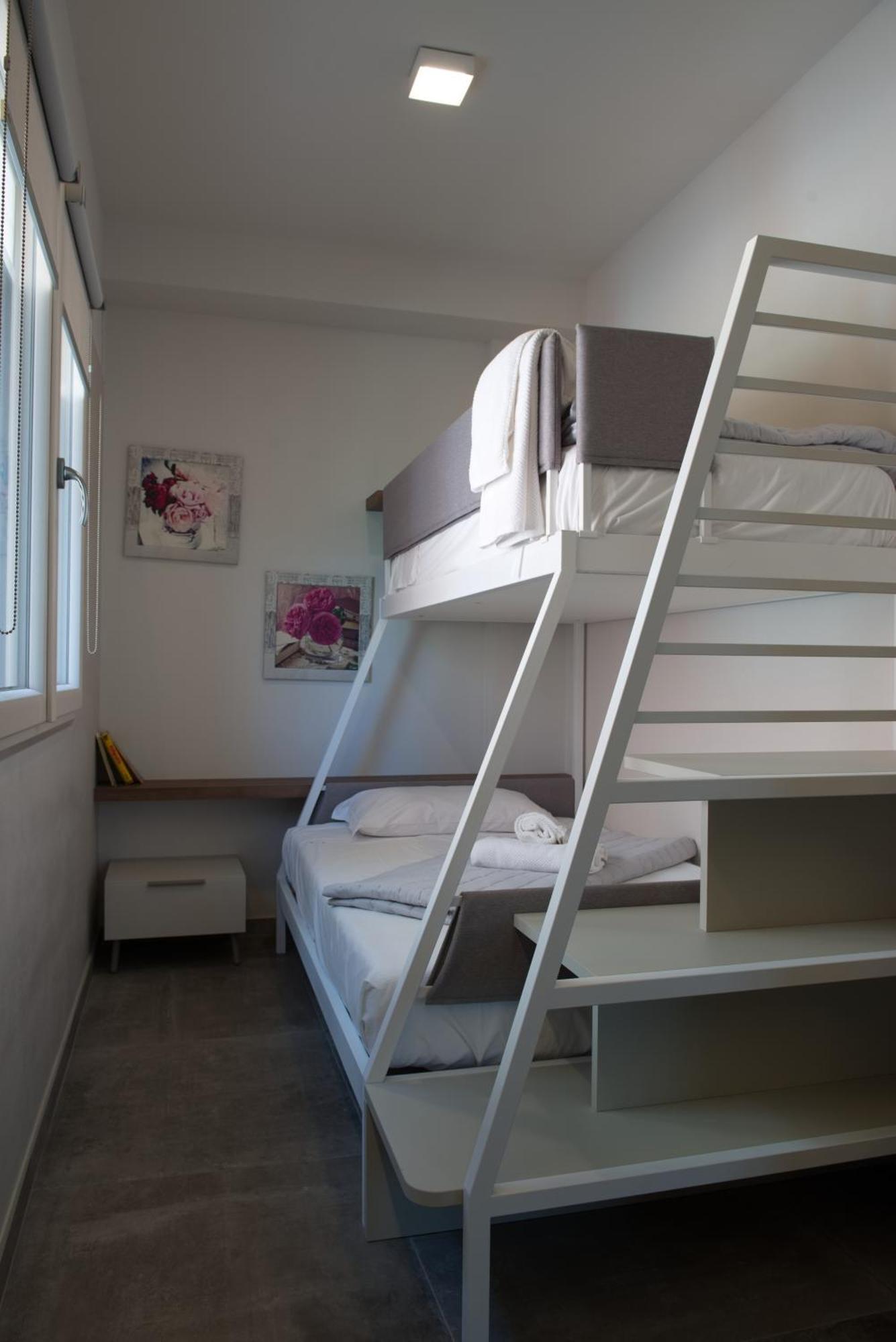 Via Goito 25 Rooms & Apartment Peschiera del Garda Exterior foto